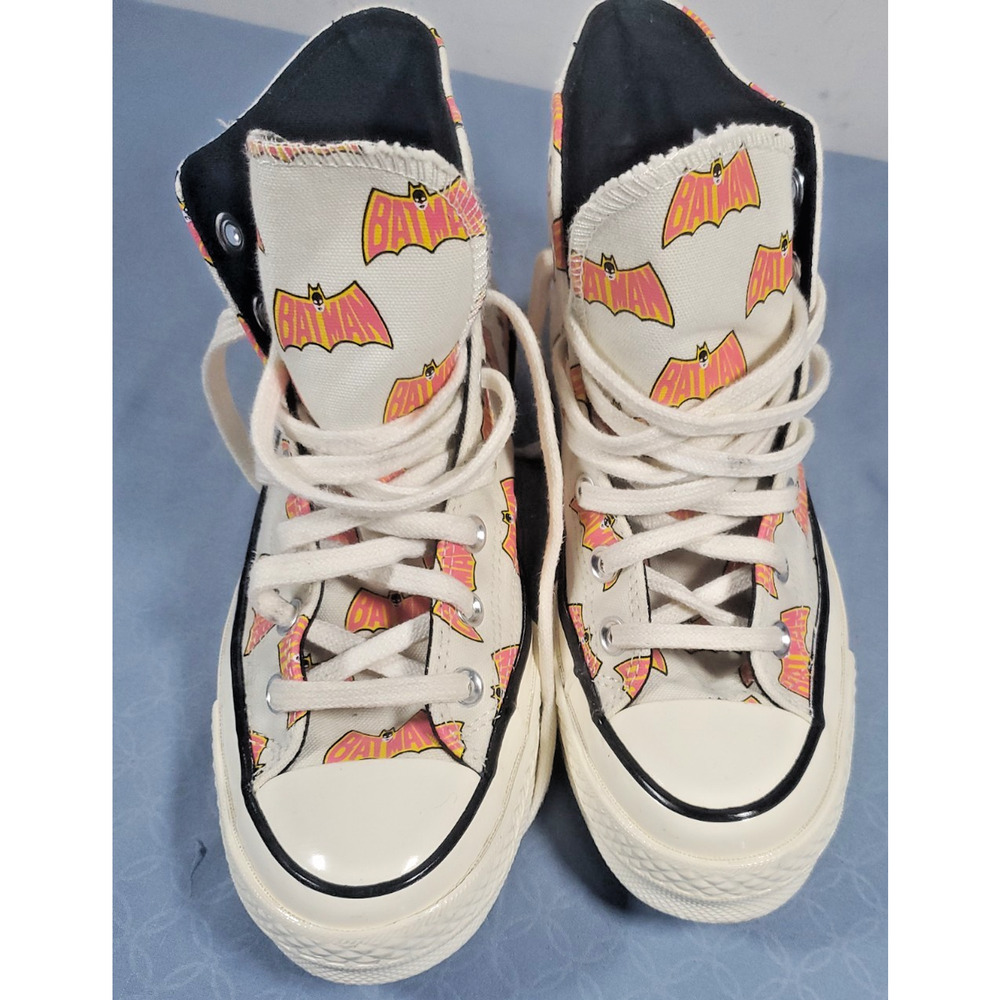 Converse Chuck 70 Hi Batman 80th Anniversary White Pink 167318C DC Womesn 7 - Picture 12 of 16